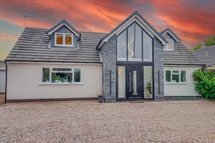 6 Bedroom Detached House For Sale In Hinckley Road, Leicester Forest East, LE3
