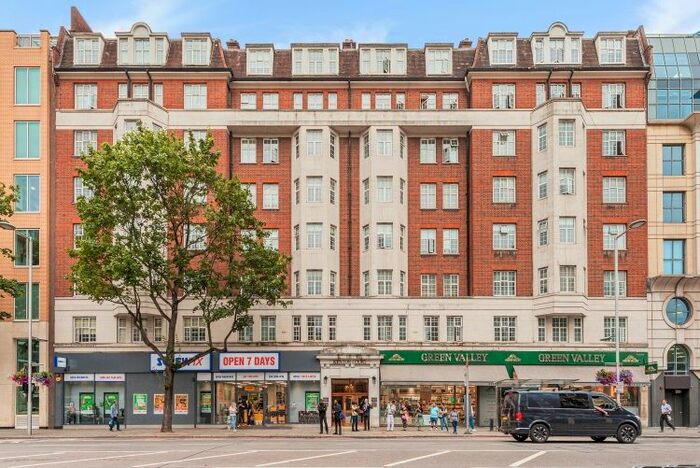 2 Bedroom Flat To Rent In Kensington High Street, London, W14
