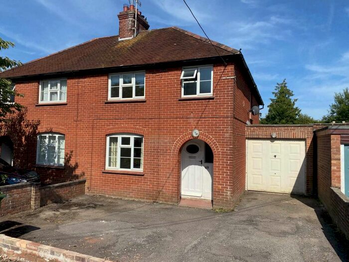 3 Bedroom Semi-Detached House To Rent In Priory Road, Hungerford, RG17