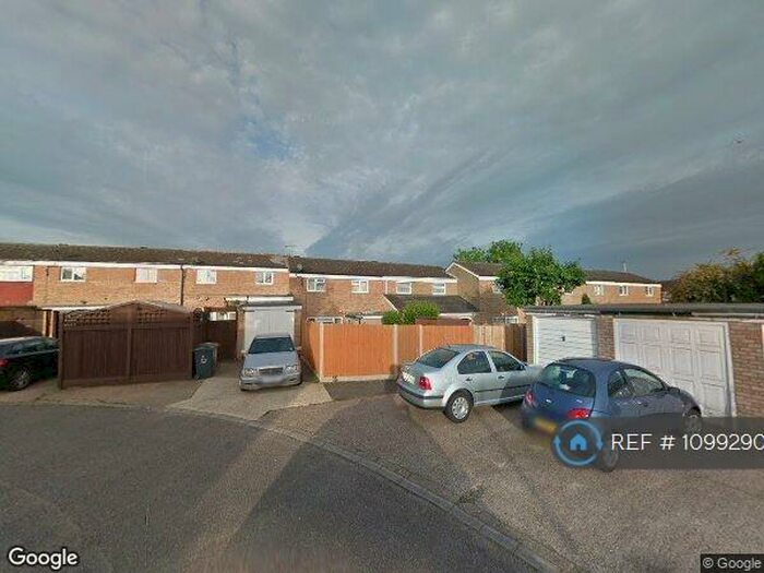 3 Bedroom Terraced House To Rent In Ripon Road, Stevenage, SG1