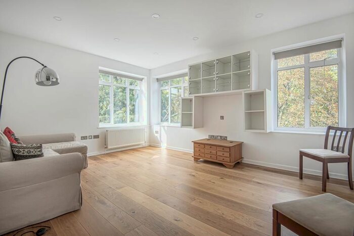 1 Bedroom Flat To Rent In Holland Park Avenue, Notting Hill, W11