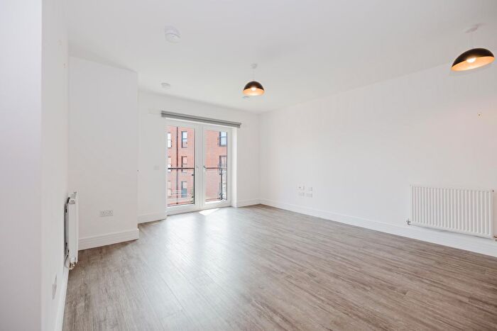 2 Bedroom Flat To Rent In Ocean Drive, Edinburgh, EH6