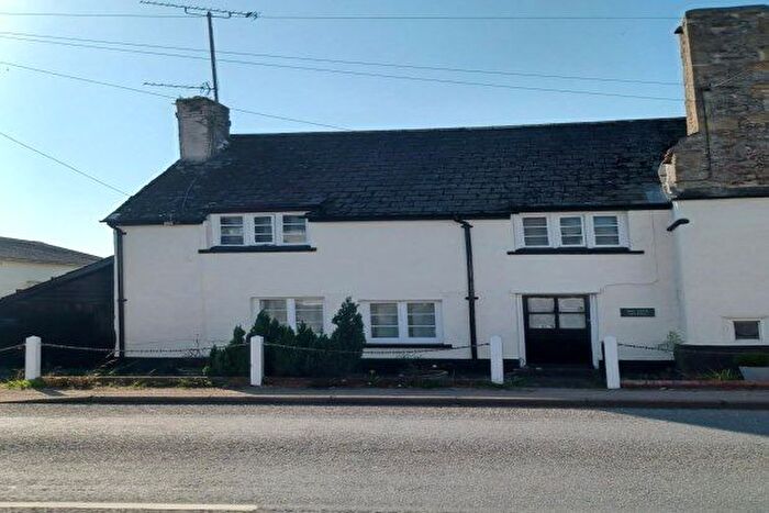 2 Bedroom Cottage To Rent In Station Road, Sidmouth, EX10