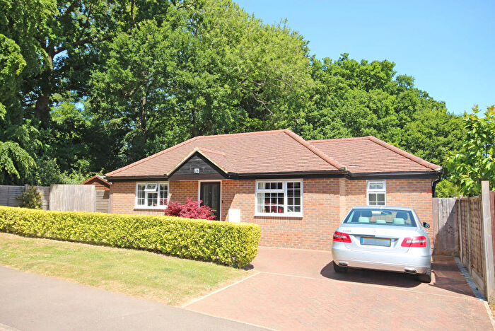 3 Bedroom Detached Bungalow For Sale In Greenway, Harpenden, Hertfordshire, AL5