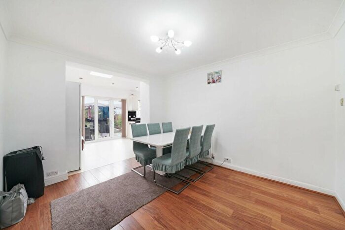 3 Bedroom Semi-Detached House For Sale In Windsor Crescent, Harrow, HA2