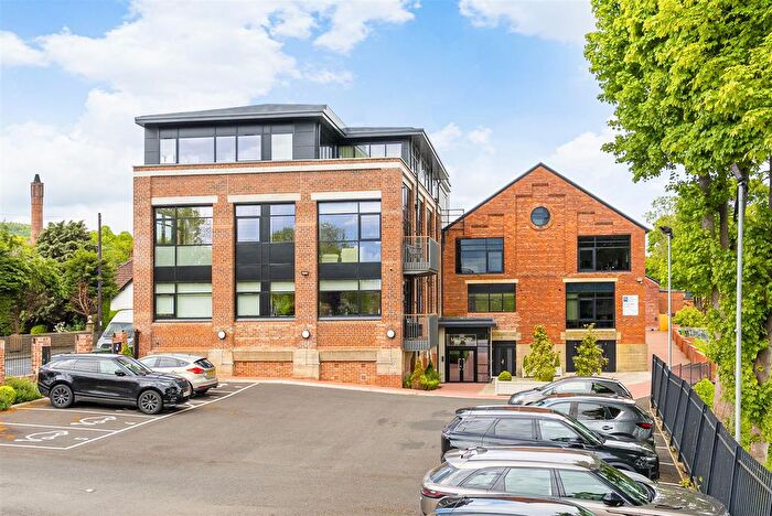 3 Bedroom Flat For Sale In Pool Road, Pool In Wharfedale, Otley, LS21