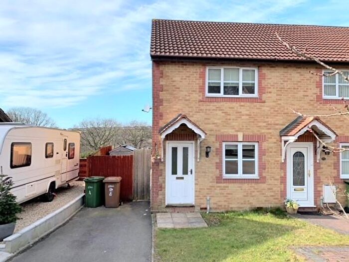 2 Bedroom End Of Terrace House To Rent In Tansey Close, Hengoed, CF82