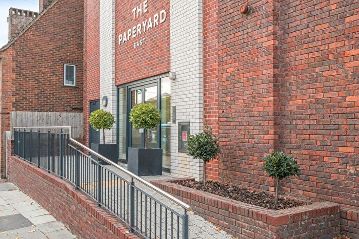 2 Bedroom Flat To Rent In Worthing Road, Horsham, RH12