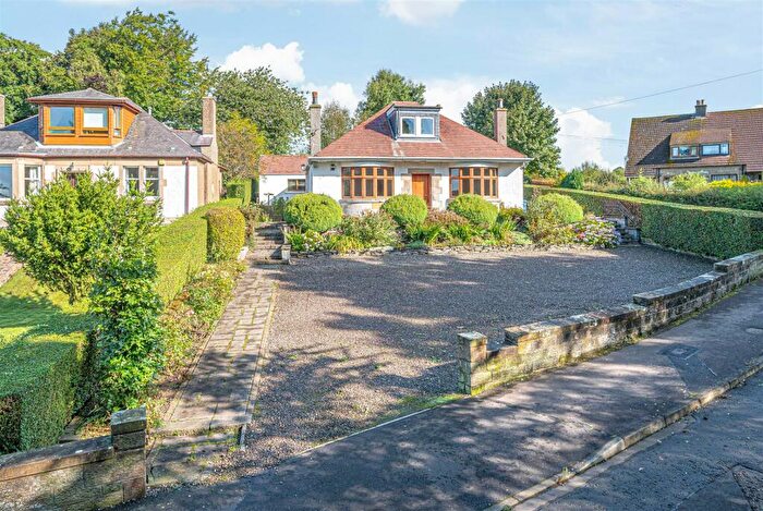 3 Bedroom Detached Bungalow For Sale In Kirkwood Crescent, Crossford, KY12