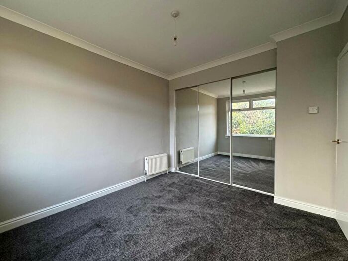 2 Bedroom Detached Bungalow To Rent In Manor Road, Shaw, OL2