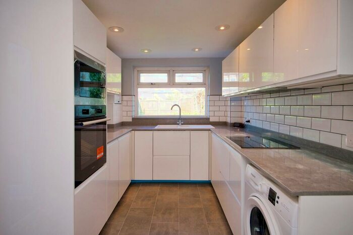 3 Bedroom Terraced House To Rent In York Road, Waltham Cross, EN8