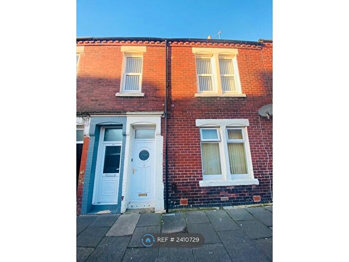 3 Bedroom Flat To Rent In Revesby Street, South Shields, NE33