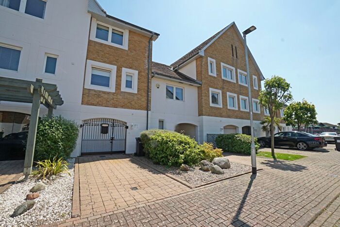3 Bedroom Terraced House To Rent In Bryher Island, Port Solent, Portsmouth, PO6