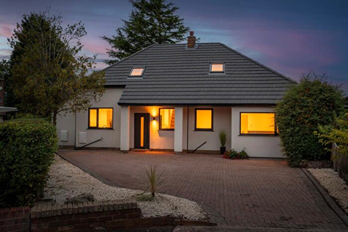 4 Bedroom Detached House For Sale In Beeston Road, Sale, M33