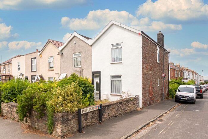 2 Bedroom End Of Terrace House For Sale In Ridgeway Road, Bristol, BS16