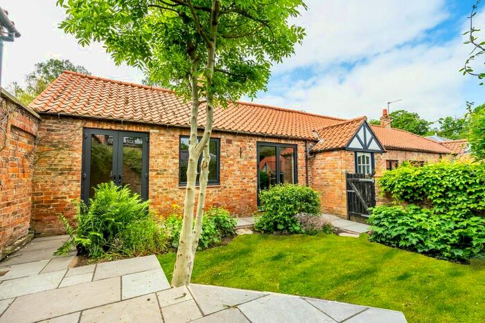 3 Bedroom Barn Conversion For Sale In Sand Hutton Court, Sand Hutton, York YO41