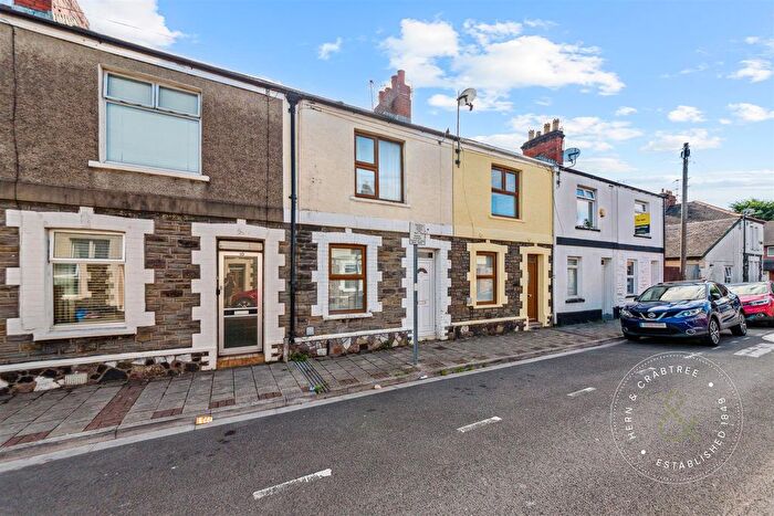 2 Bedroom Terraced House For Sale In Kingarth Street, Splott, Cardiff, CF24