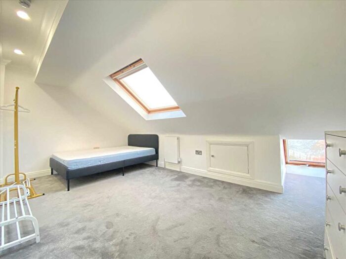 Property To Rent In Perryn Road, Acton, W3