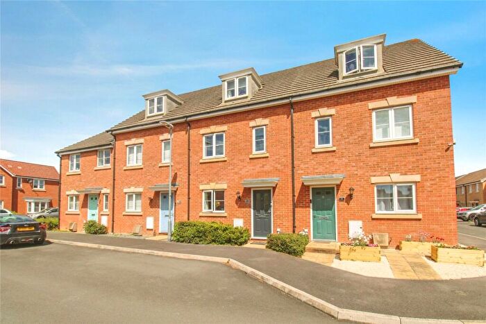 4 Bedroom Terraced House To Rent In Helliker Close, Hilperton, BA14