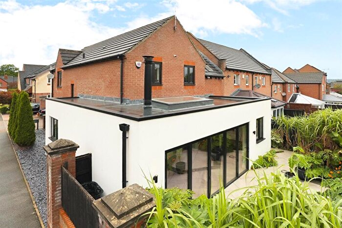 4 Bedroom Link Detached House For Sale In Bramble Court, Pool In Wharfedale, LS21