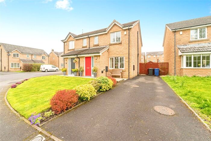 3 Bedroom Semi-Detached House For Sale In Greenbrook Road, Burnley, Lancashire, BB12