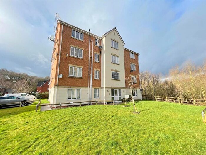 1 Bedroom Apartment For Sale In Primrose Close, Leek, ST13