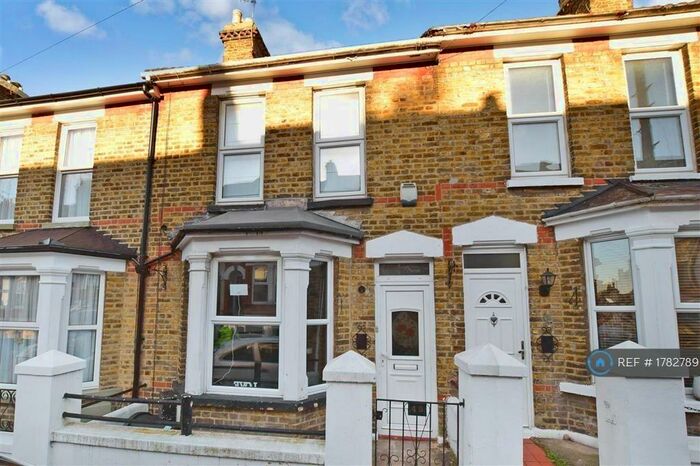 2 Bedroom Terraced House To Rent In Clive Road, Rochester, ME1