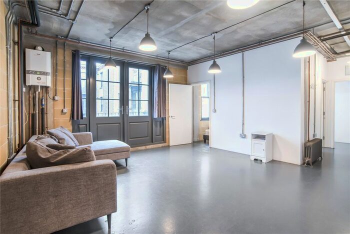 2 Bedroom Flat To Rent In New Inn Broadway, Shoreditch, London, EC2A