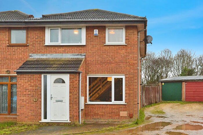 3 Bedroom Semi Detached House For Sale In Favell Drive, Furzton, Milton Keynes, MK4