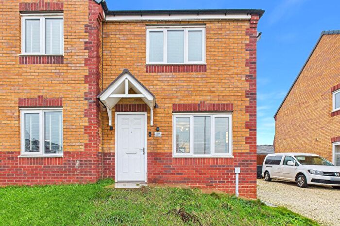 2 Bedroom Semi-Detached House For Sale In Fox Street, Creswell, Worksop, S80