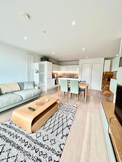 2 Bedroom Flat To Rent In Admiralty Avenue, London, E16