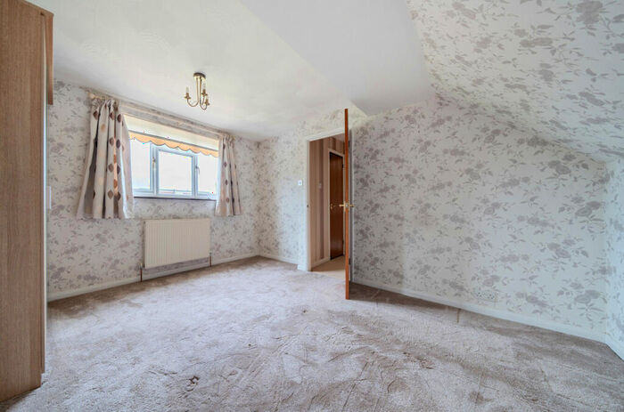 3 Bedroom Bungalow For Sale In Ethelbert Road, Hawley, Dartford, DA2