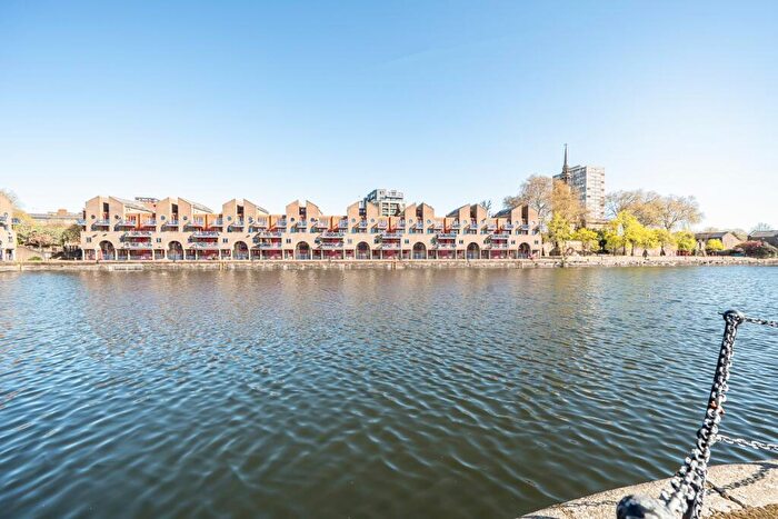 1 Bedroom Apartment For Sale In Newlands Quay, London, E1W