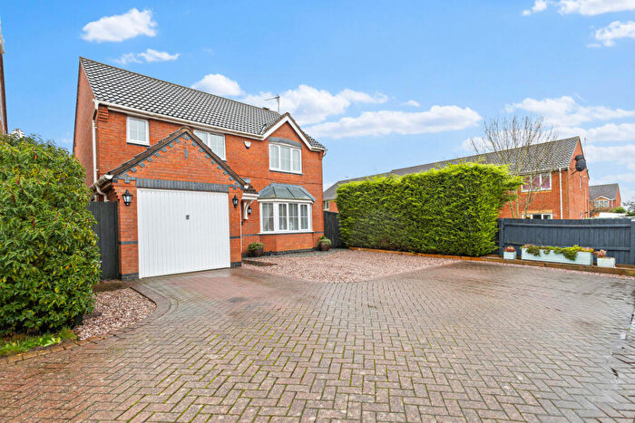 4 Bedroom Detached House For Sale In Eyam Close, Desborough, NN14