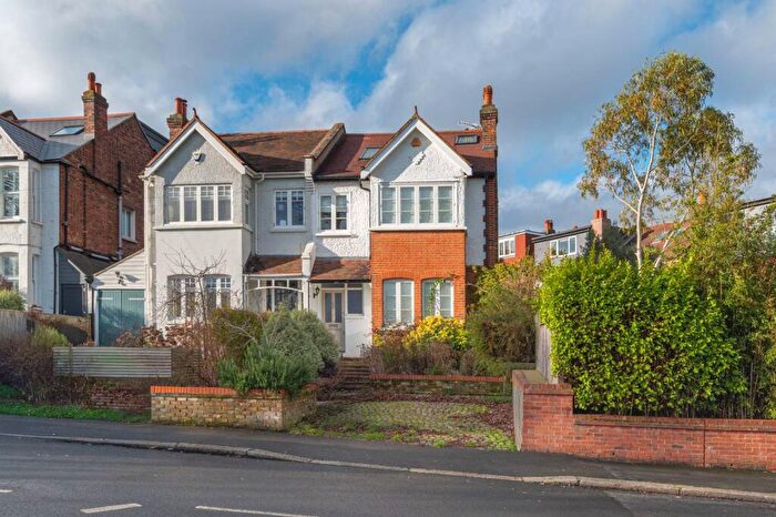 4 Bedroom Semi Detached House For Sale In Underhill Road, East Dulwich, London, SE22