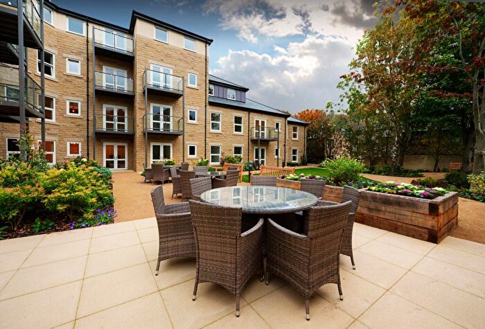 2 Bedroom Retirement Property For Sale In Bridge Street, Otley, LS21