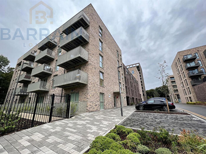 3 Bedroom Flat To Rent In Mahindra Way, London, E6