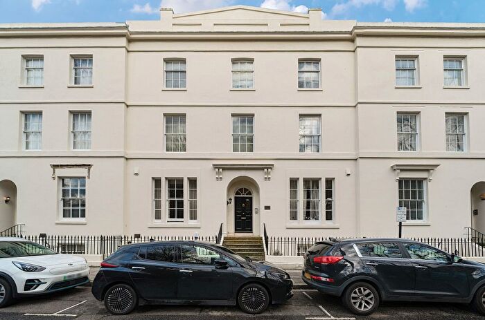 3 Bedroom Flat To Rent In Rockstone Place, Southampton, Hampshire, SO15