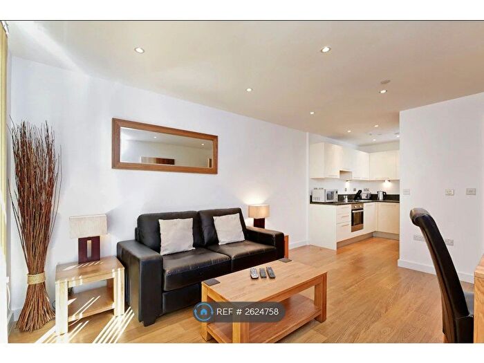 1 Bedroom Flat To Rent In Railway Terrace, Slough, SL2