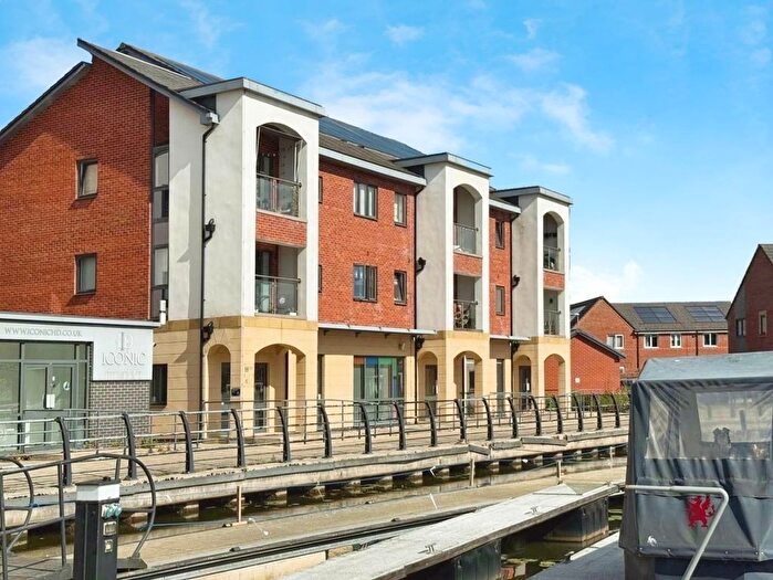 2 Bedroom Flat For Sale In Marina Walk, Leigh, WN7