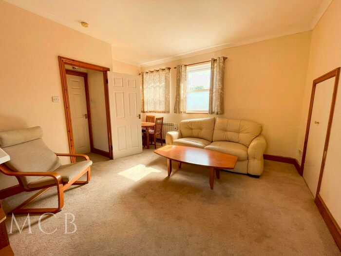 1 Bedroom Semi-Detached House To Rent In Manor House Lane, Datchet, SL3