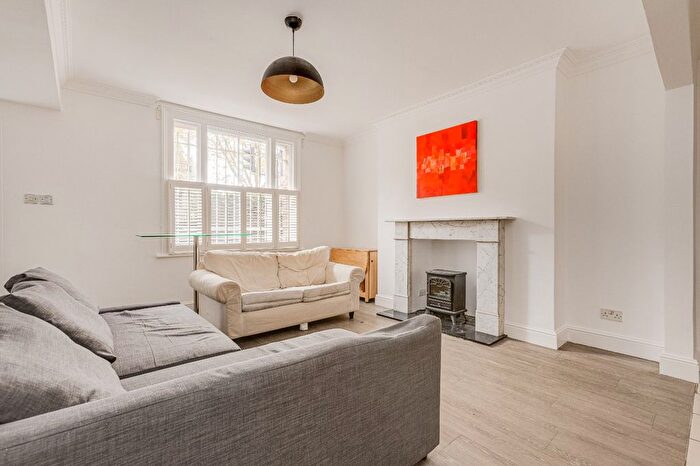 2 Bedroom Flat To Rent In Sutherland House, - Queenstown Road, SW8