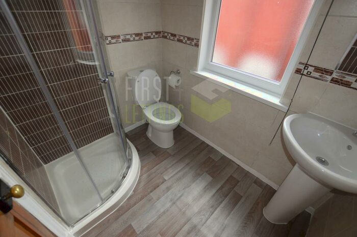 4 Bedroom Terraced House To Rent In Tennyson Street, Leicester, LE2