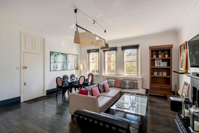 3 Bedroom Flat To Rent In Sumner Place, South Kensington, London, SW7