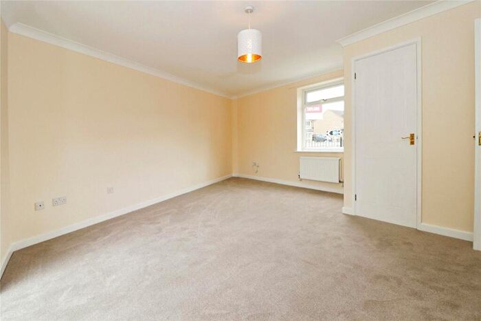 3 Bedroom Terraced House For Sale In Elizabeth Way, Mangotsfield, Bristol, BS16