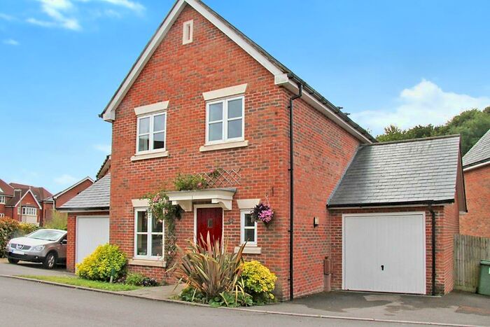 3 Bedroom Detached House To Rent In Knowle, Knowle Village, PO17