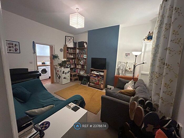 1 Bedroom Flat To Rent In Springfield Road, Brighton, BN1