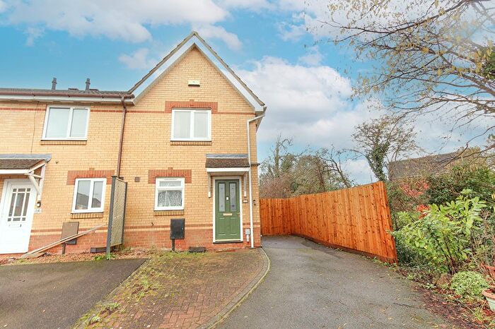 2 Bedroom End Terrace House For Sale In Sandringham Close, Wellingborough, NN8