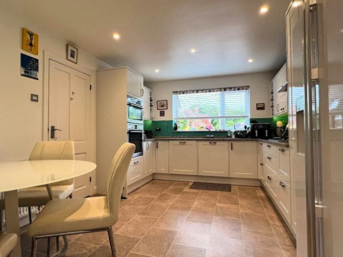 4 Bedroom Detached House For Sale In Goring Road, Steyning, West Sussex, BN44