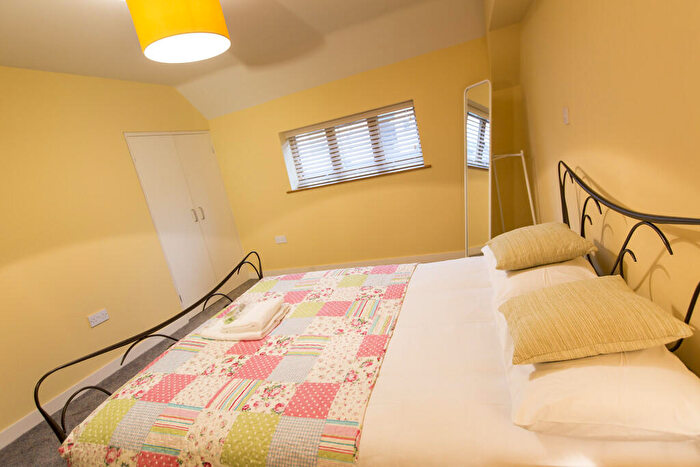 2 Bedroom Apartment To Rent In Apartment Harnall Court, CV1